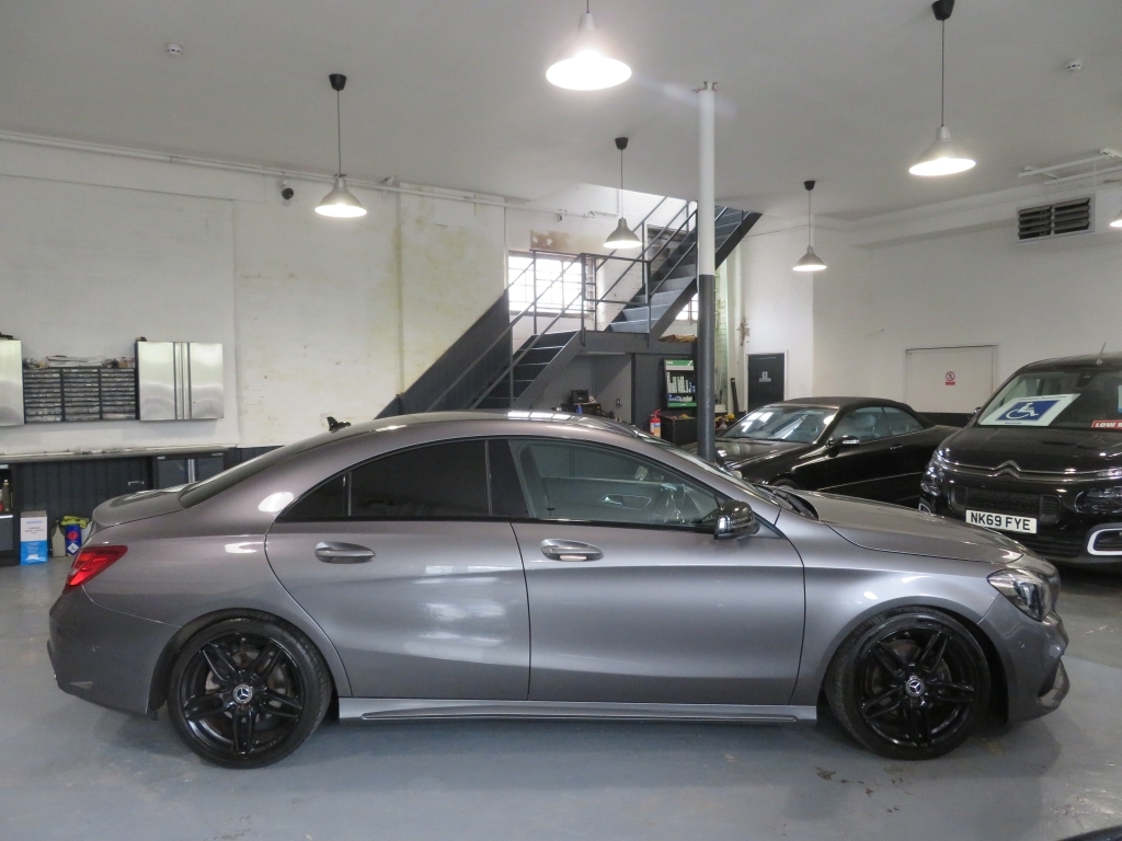 Mercedes-Benz CLA Class 2.1 Cla220d Amg Line Shooting Brake 7G- White #12