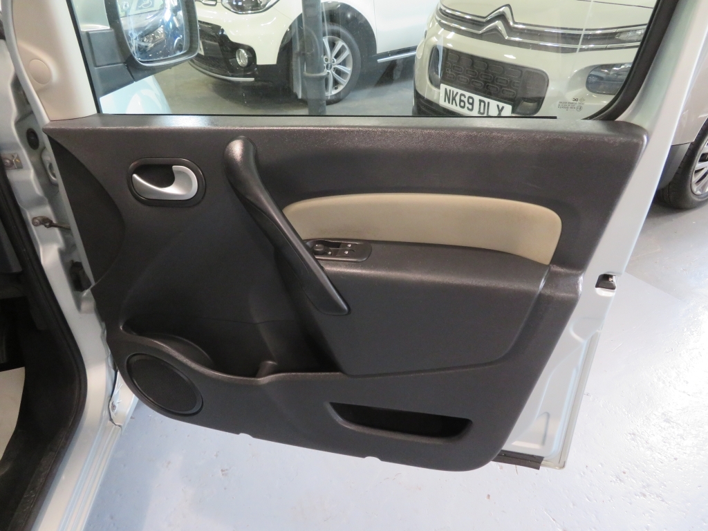 Renault Kangoo Wheelchair Accessible Electronic Ramp 1.5 Dci 75 E Blue #14