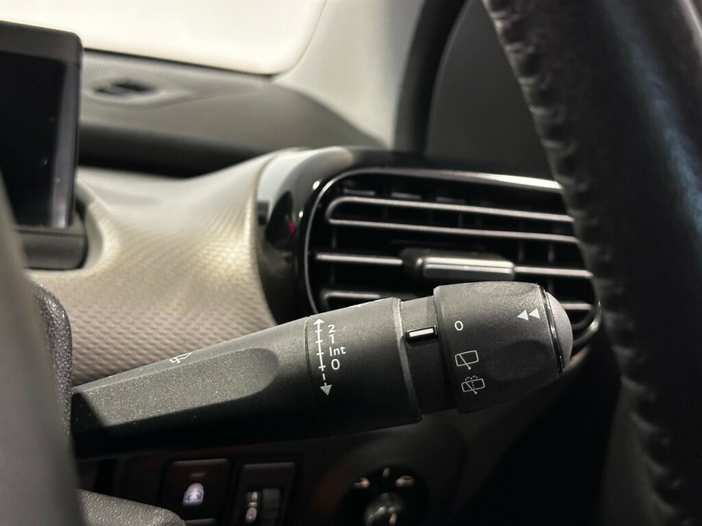 Citroen C4 Cactus 1.2 Puretech Flair Euro 6 Euro 6 Purple #25