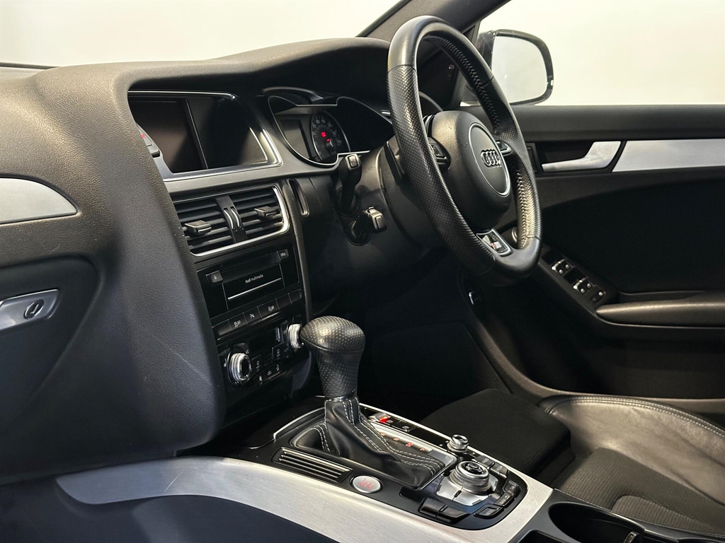 Audi A4 Avant 2L Se Technik Grey #24