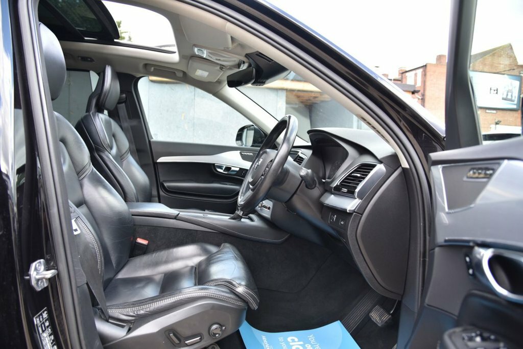 Volvo XC90 2L Momentum Pro Black #2
