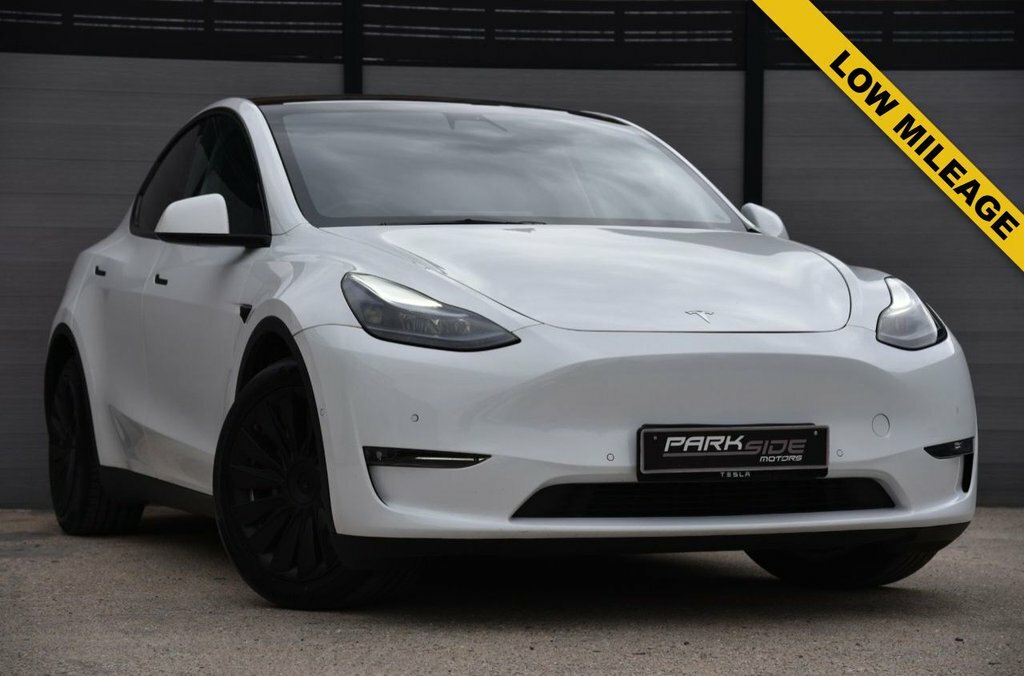 Tesla Model Y Suv White