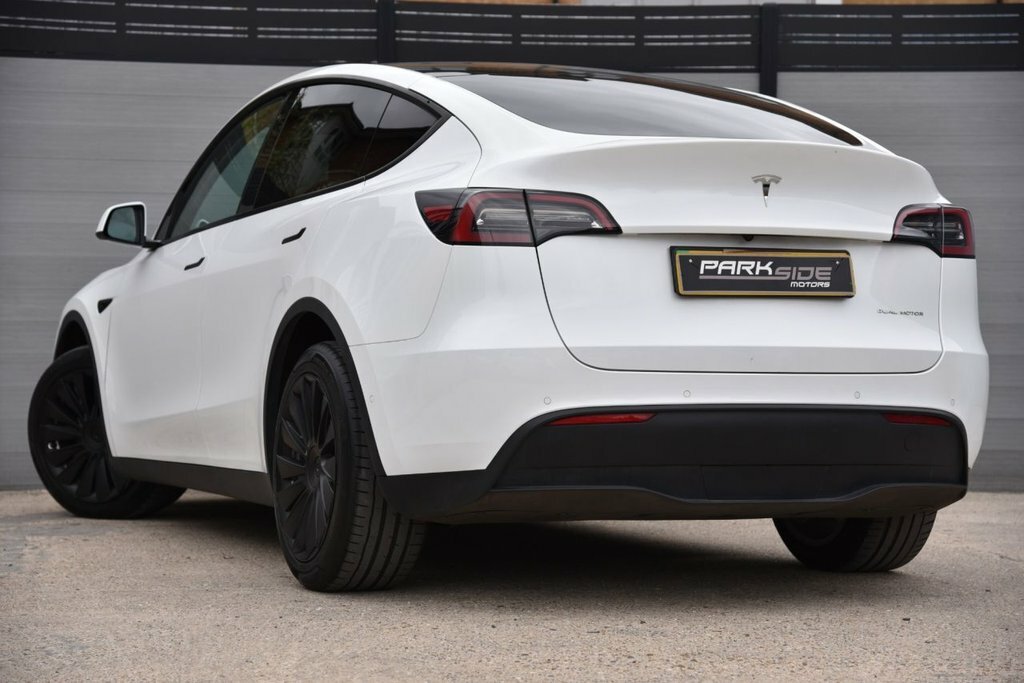 Tesla Model Y Suv AF72ORA White #3