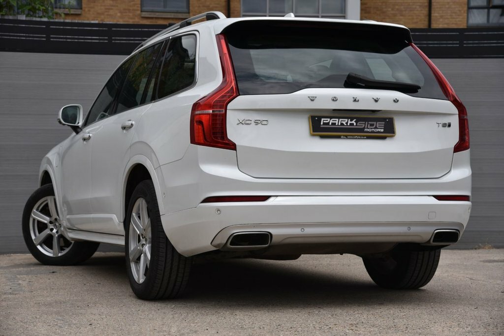Volvo XC90 2L Momentum Pro GV68UDB White #3