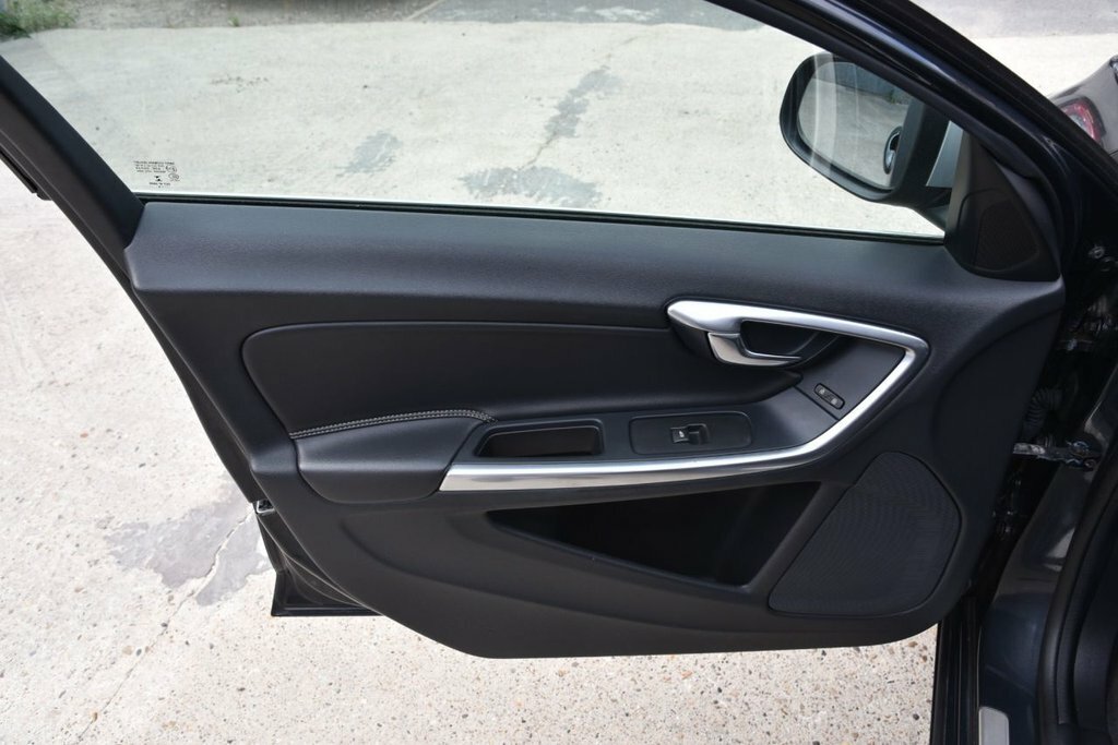 Volvo S60 Se Nav Black #50