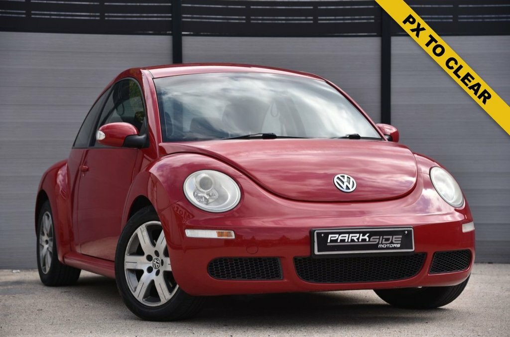 Volkswagen Beetle 1.6L Luna Red