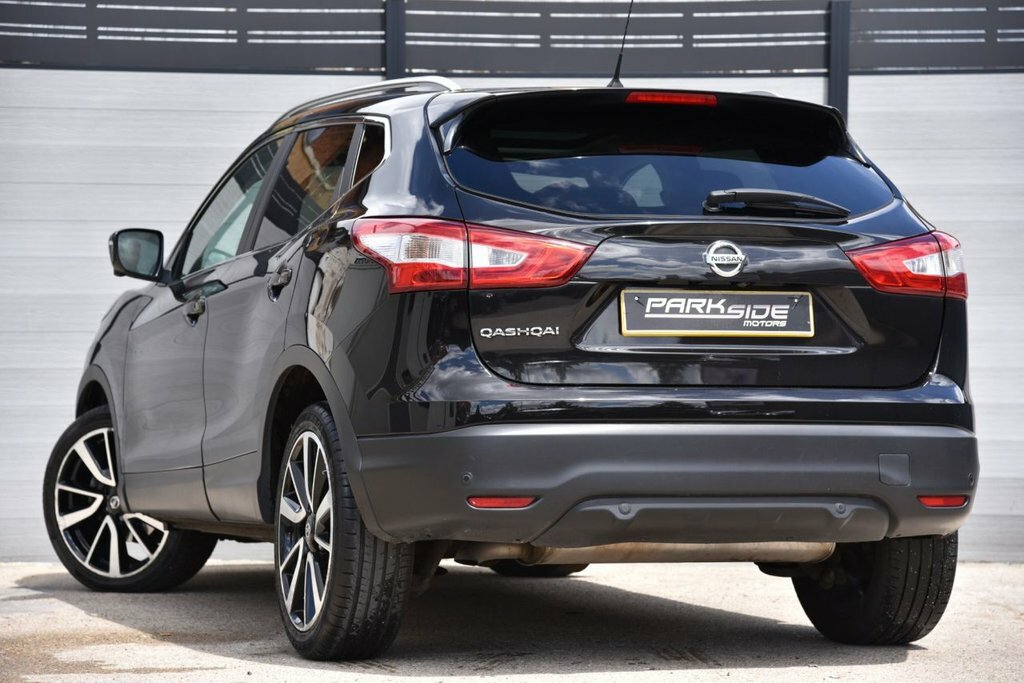Nissan Qashqai 1.6L Tekna Black #3