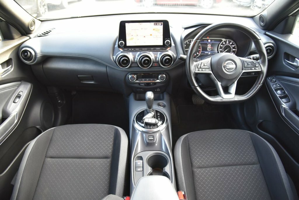 Nissan Juke 1L N-connecta White