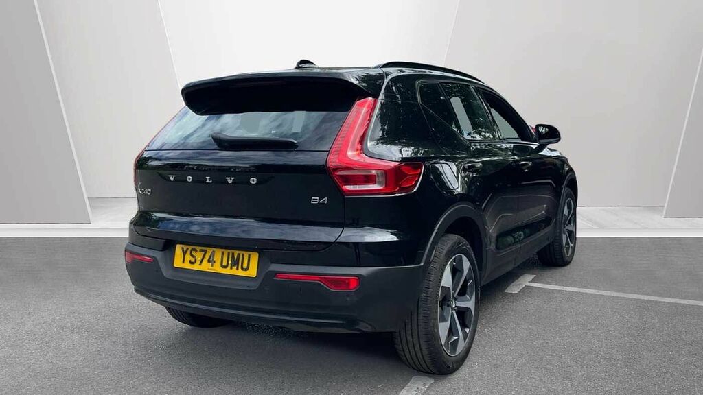 Volvo XC40 2.0 B4p Plus Dark YS74UMU Black #2