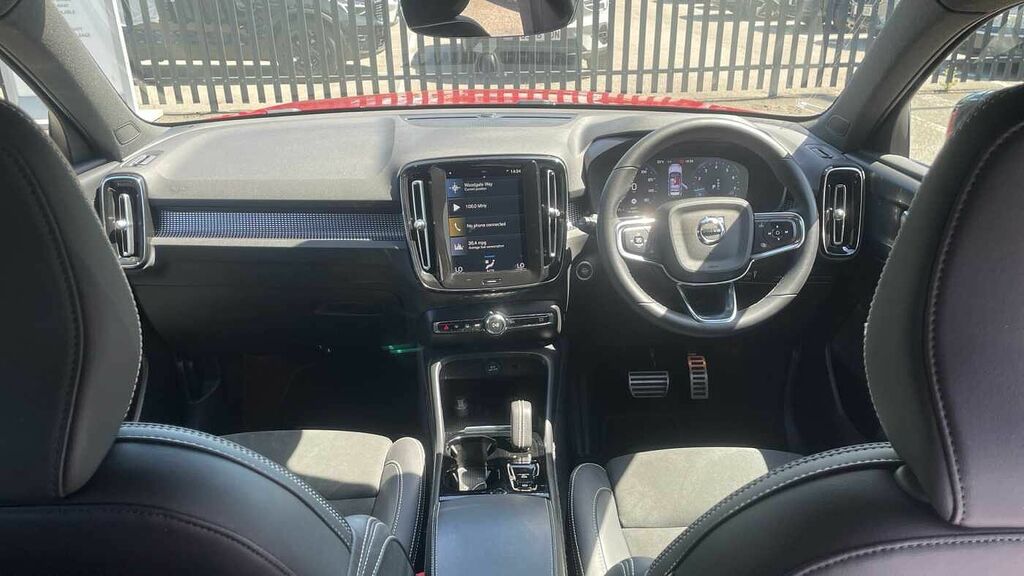 Volvo XC40 R-design, T3 NA22TWE Red #5