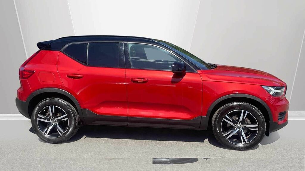 Volvo XC40 R-design, T3 NA22TWE Red #3