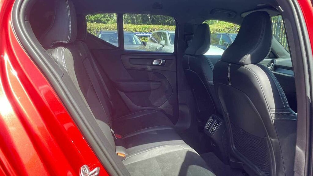 Volvo XC40 R-design, T3 NA22TWE Red #6