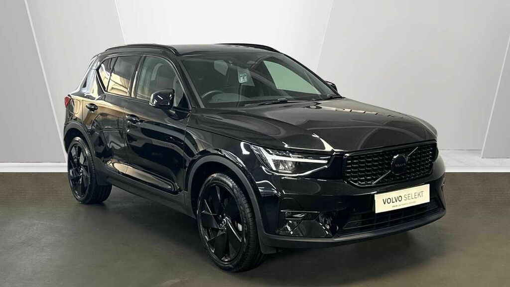 Volvo XC40 Black Edition Plus, B4 Mild Hybrid, Black