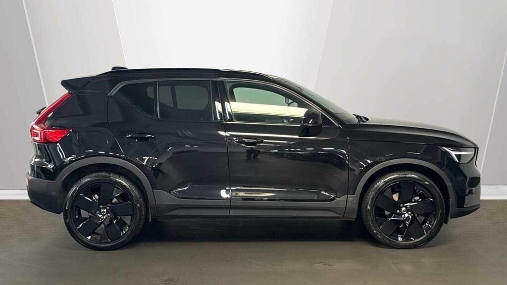 Volvo XC40 Black Edition Plus, B4 Mild Hybrid, LV25MZW Black #3