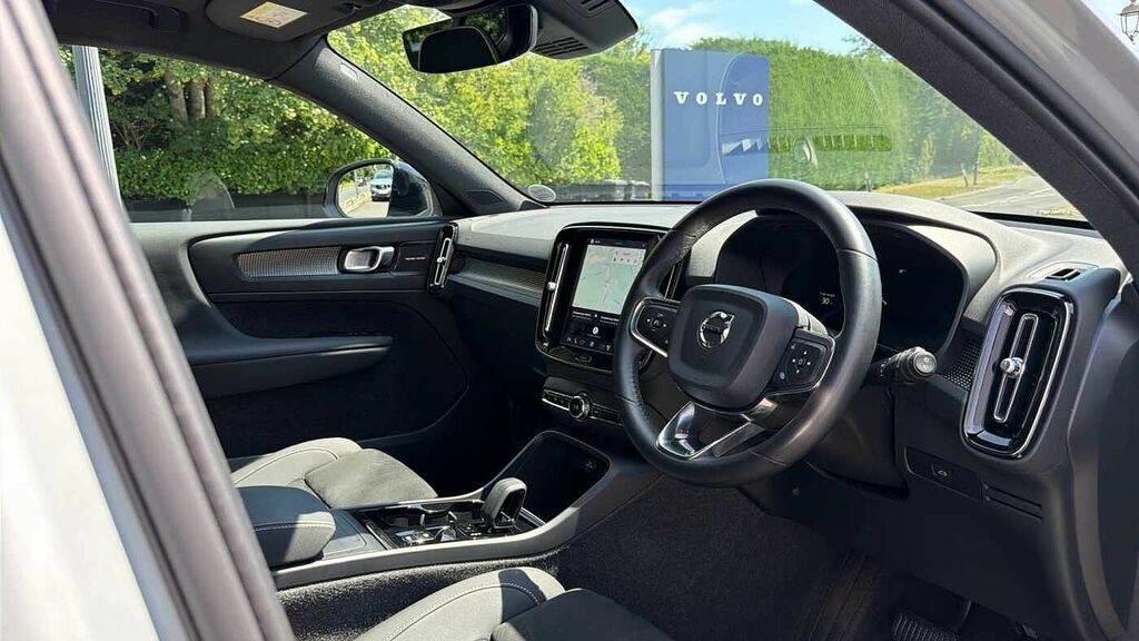 Volvo XC40 B3 P Ultimate Dark RJ73WMA Grey #4