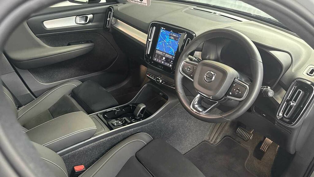 Volvo XC40 Plus, B4 Mild Hybrid, Dark BD75UBH Grey #4