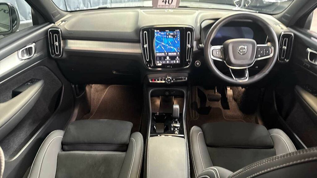 Volvo XC40 Plus, B4 Mild Hybrid, Dark BD75UBH Grey #5