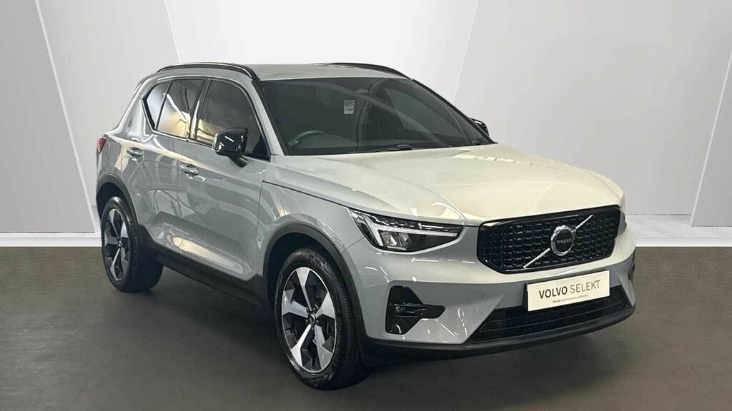 Volvo XC40 Plus, B4 Mild Hybrid, Dark Grey