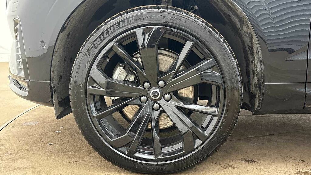 Volvo XC60 Black Edition Ultra, B5 Awd Mild Hybrid, Black #4