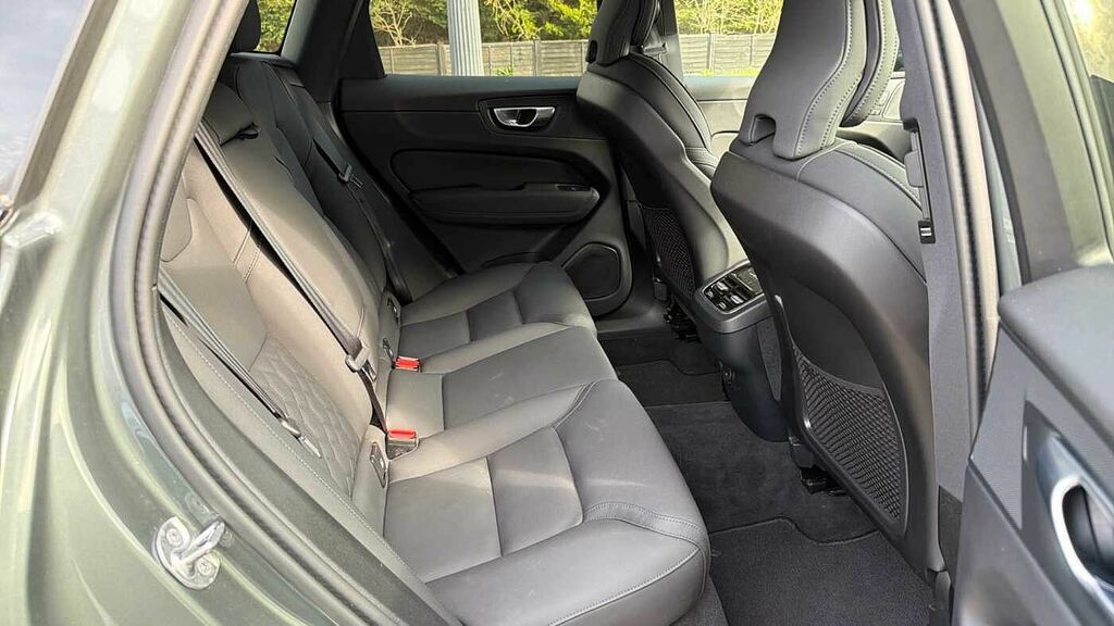 Volvo XC60 B5 P Awd Plus Dark #6