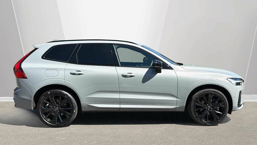 Volvo XC60 B5 P Awd Black Edition Plus Grey #3
