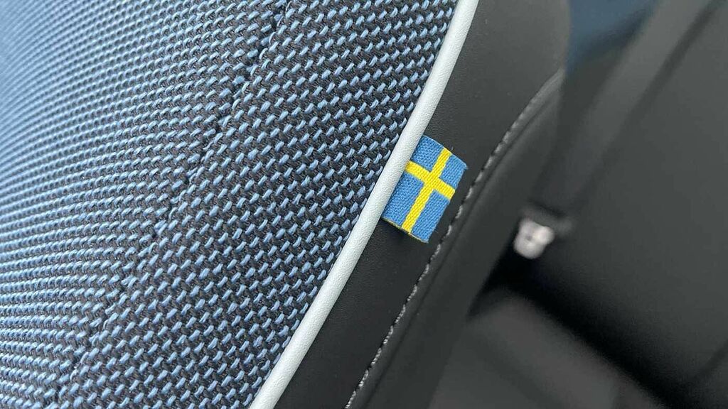 Volvo EX30 Cross Country 422 Bhp Ultra, Twin Motor Performance Grey #32