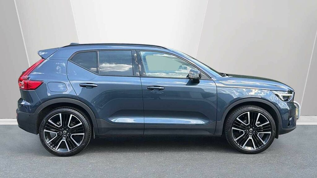 Volvo XC40 B4 P Ultra Dark OW25ZGN Blue #3