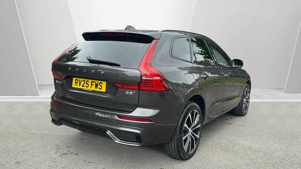 Volvo XC60 2.0 B5p Plus Dark Awd Geartronic Grey #2