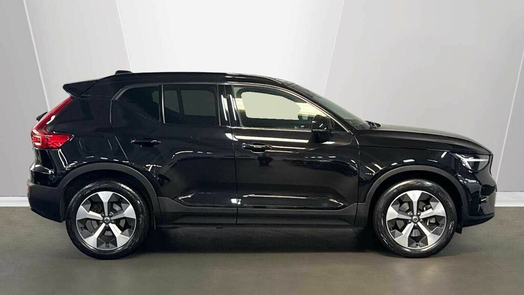 Volvo XC40 Ultimate, B4 Mild Hybrid, Dark GJ73LNV Black #3