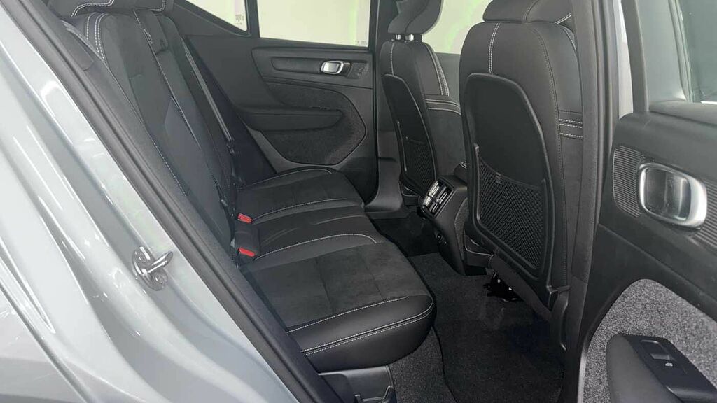 Volvo XC40 Plus, B3 Mild Hybrid, Dark LY24HXG Grey #6