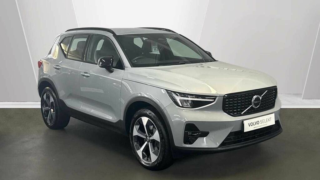 Volvo XC40 Plus, B3 Mild Hybrid, Dark Grey