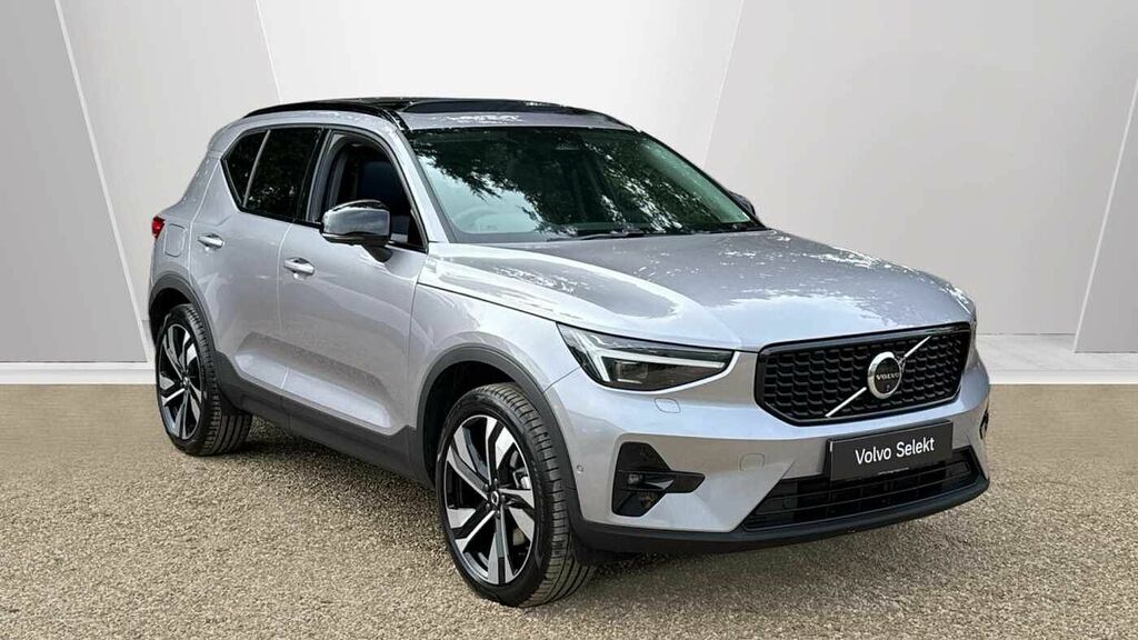 Volvo XC40 Ultra, B3 Mild Hybrid, Dark LG26FTU Silver