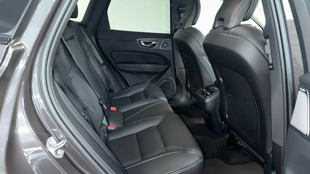 Volvo XC60 Ultimate, B5 Awd Mild Hybrid, Dark Grey #6