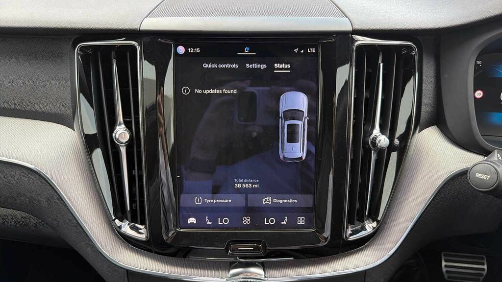 Volvo XC60 R-design, B5 Mild Hybrid Grey #14