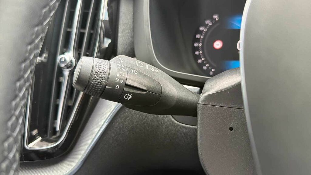 Volvo XC60 R-design, B5 Mild Hybrid Grey #18