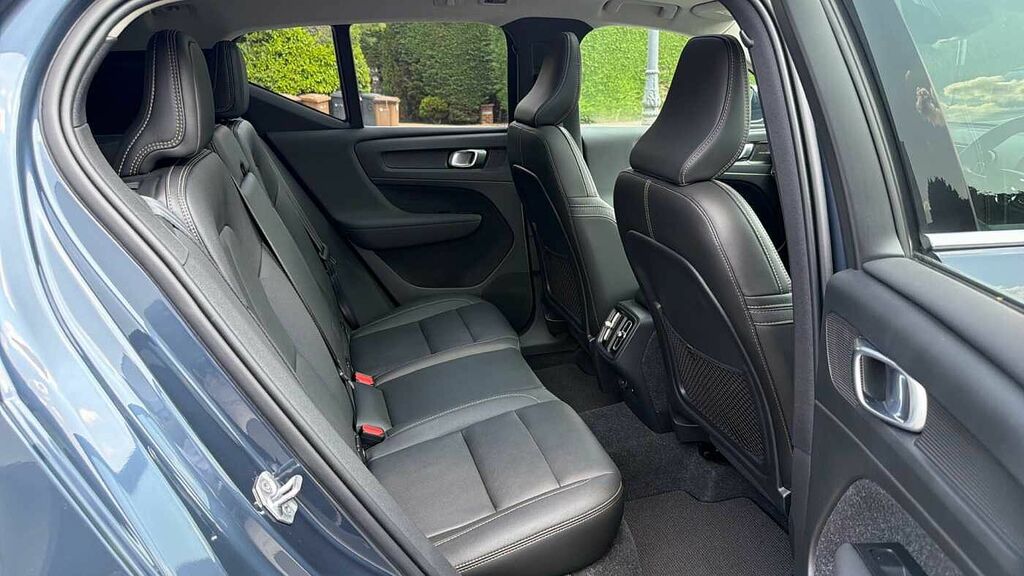 Volvo XC40 T3 Inscription Pro Blue #6