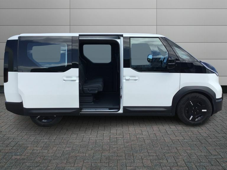 Kia PV5 120Kw Essential Long Range 71Kwh Estate White #5