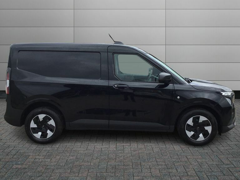 Ford Transit Courier 100Kw 46Kwh Trend Van Black #5