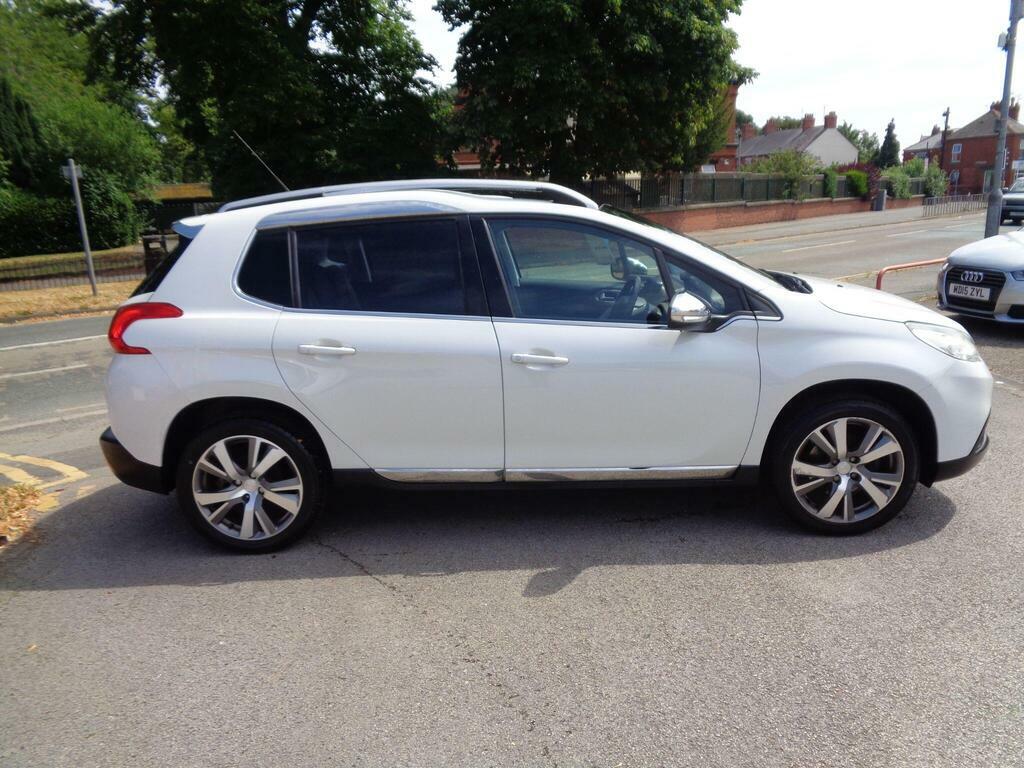 Peugeot 2008 1.6 E-hdi Feline Euro 5 S S White #2