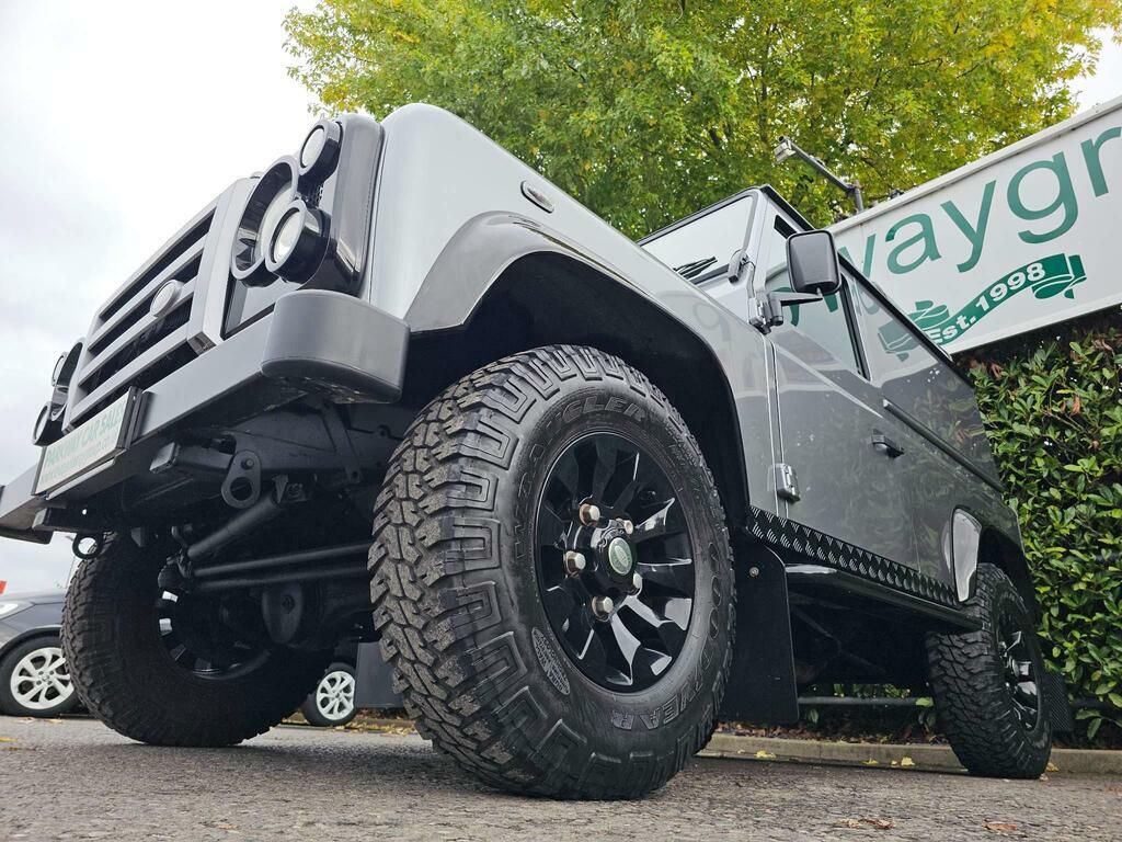 Land Rover Defender 90 90 Xs Station Wagon Tdci 2.2 Grey #40