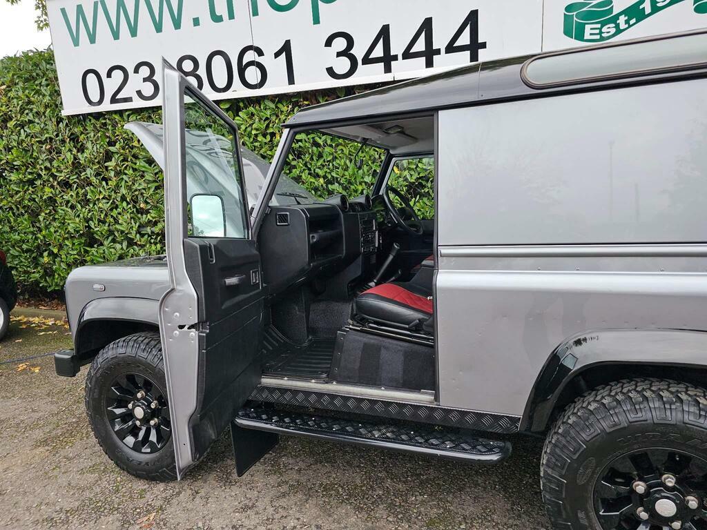 Land Rover Defender 90 2.2 Td X Tech Hard Top Grey #5