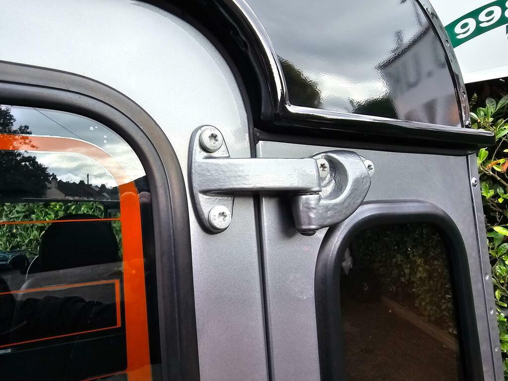 Land Rover Defender 90 90 Xs Station Wagon Tdci 2.2 Grey #24