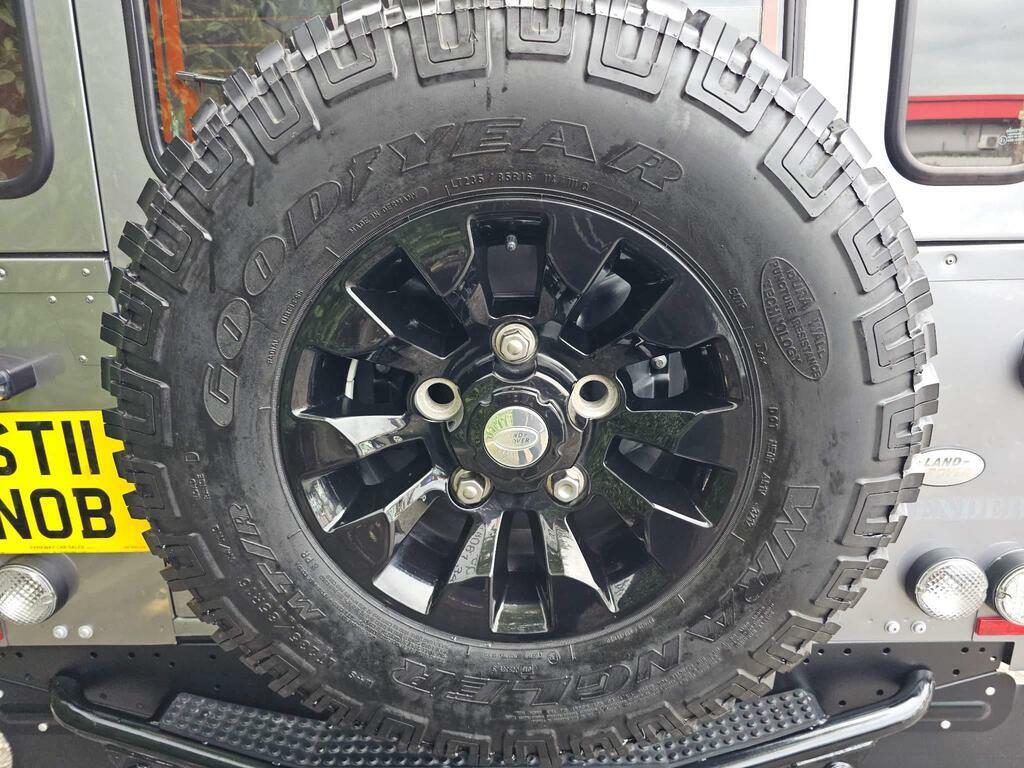 Land Rover Defender 90 90 Xs Station Wagon Tdci 2.2 Grey #39