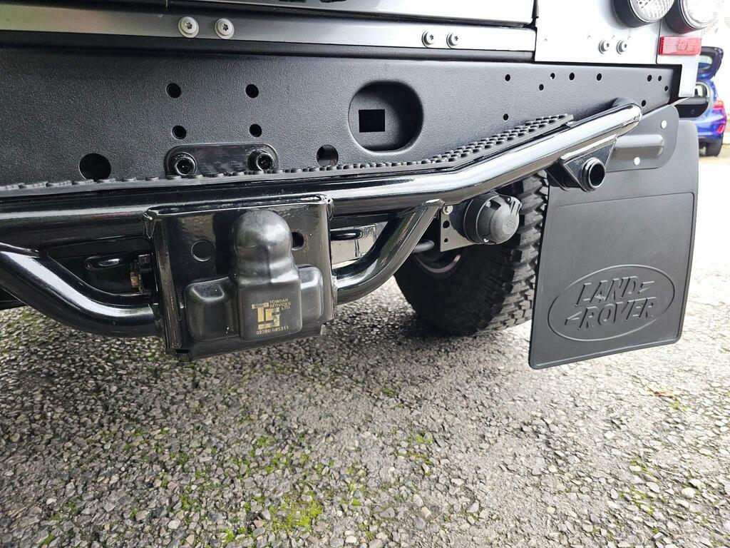 Land Rover Defender 90 90 Xs Station Wagon Tdci 2.2 Grey #33