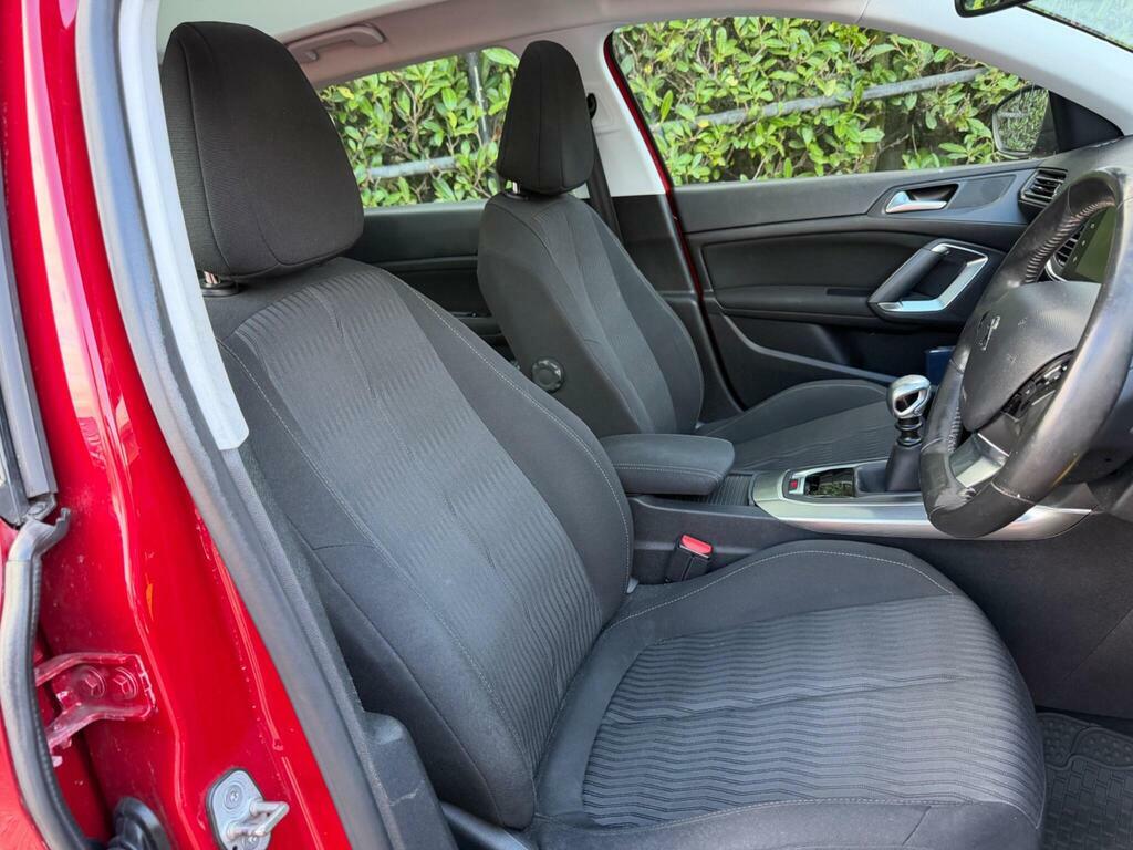 Peugeot 308 1.6 E-hdi Active Euro 5 S S Red #4