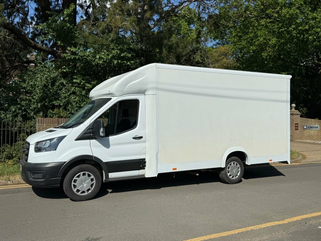 Ford Transit Custom 2L Leader White