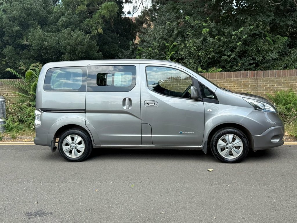 Nissan e-NV200 Panel Van White #12