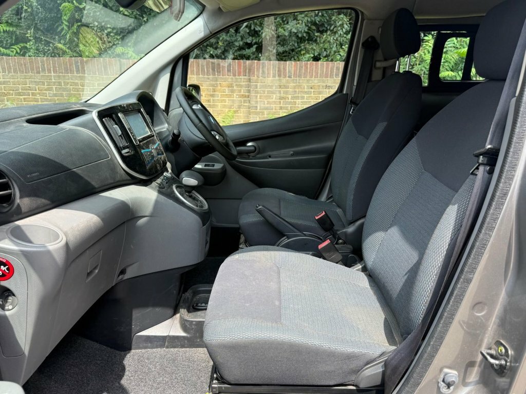 Nissan e-NV200 Panel Van White #7