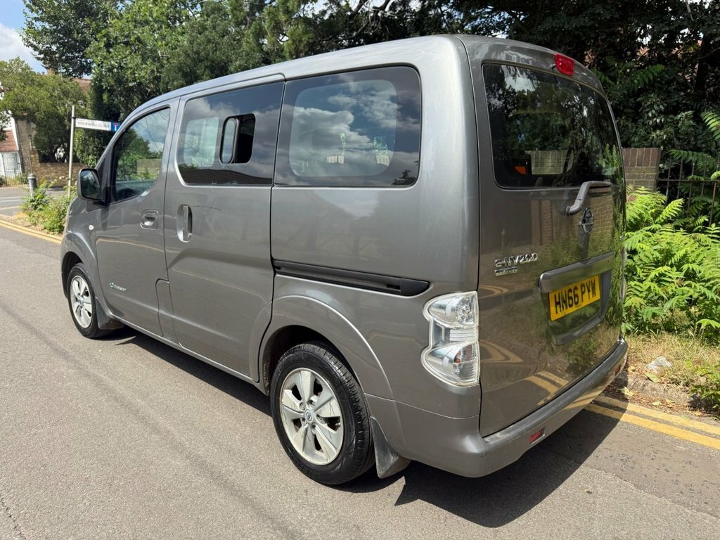 Nissan e-NV200 Panel Van White #16