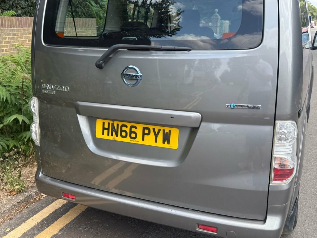 Nissan e-NV200 Panel Van White #13